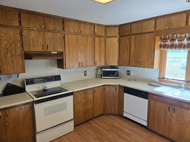 Photo of 1350 Avenue W, Sterling, KS