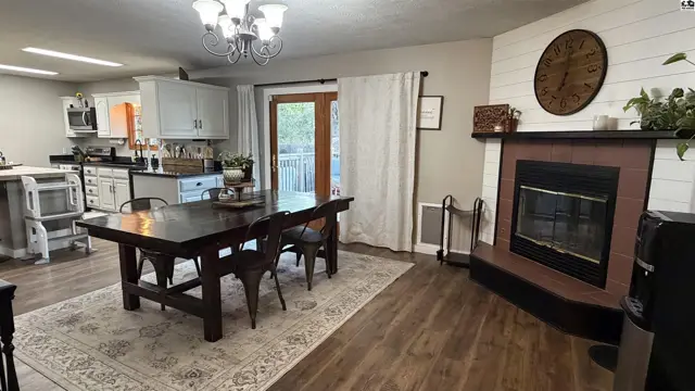 Photo of 120 W Fairview Rd, Canton, KS