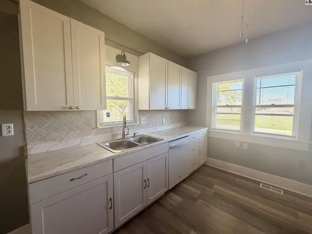 Photo of 316 W Sherman Ave, Hutchinson, KS