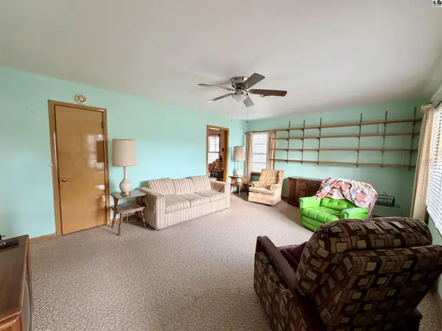 Photo of 1000 W 18th Ave, Hutchinson, KS