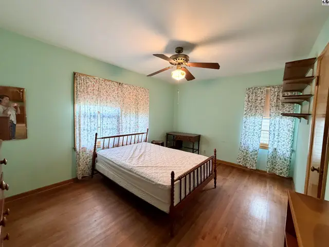 Photo of 1000 W 18th Ave, Hutchinson, KS