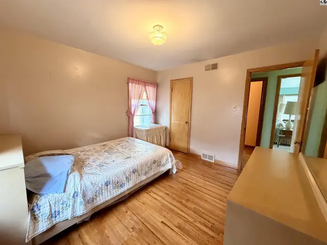 Photo of 1000 W 18th Ave, Hutchinson, KS