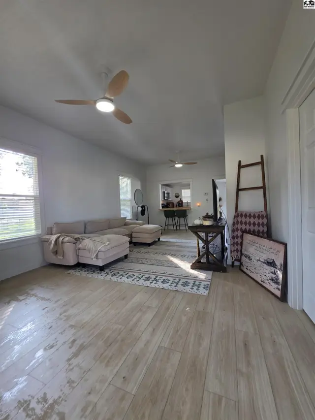 Photo of 321 N Harrison St, Lindsborg, KS