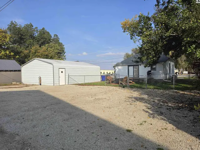 Photo of 321 N Harrison St, Lindsborg, KS