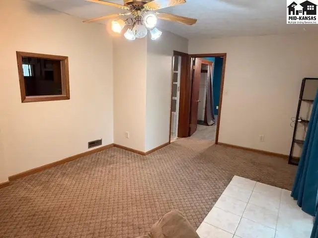 Photo of 831 N Barber St, McPherson, KS