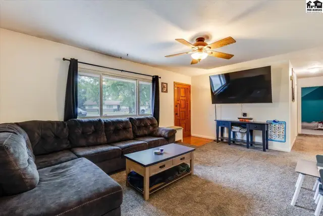 Photo of 1807 Tracy Lane Terr, Hutchinson, KS