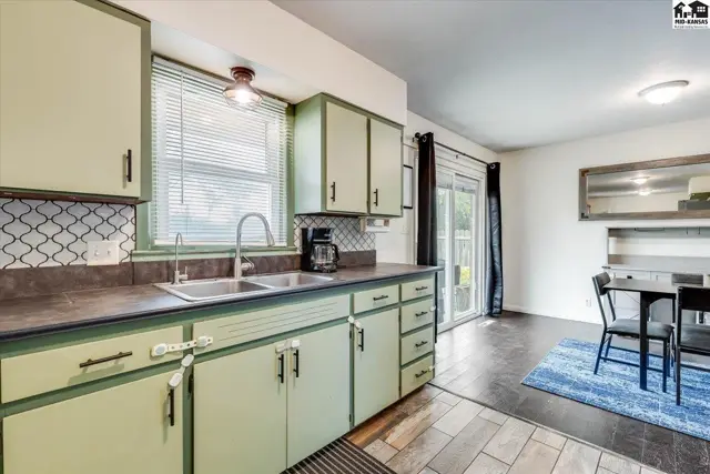 Photo of 1807 Tracy Lane Terr, Hutchinson, KS
