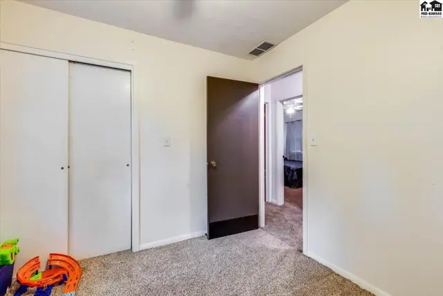 Photo of 1807 Tracy Lane Terr, Hutchinson, KS