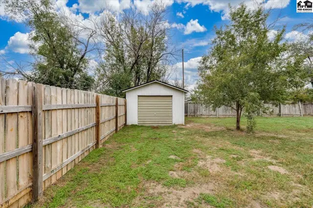 Photo of 1807 Tracy Lane Terr, Hutchinson, KS