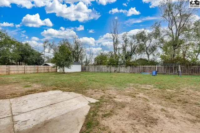 Photo of 1807 Tracy Lane Terr, Hutchinson, KS